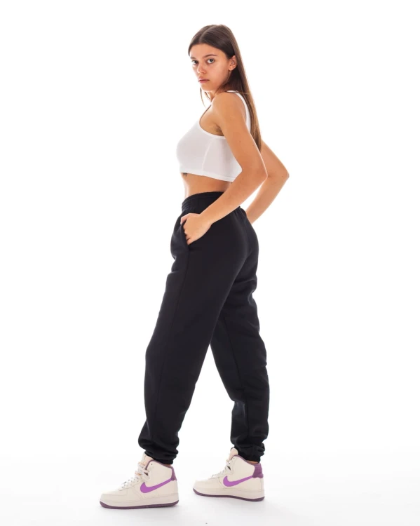 Black Pants 4.jpg