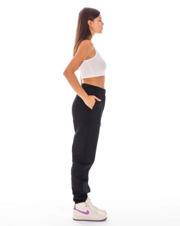 Black Pants 1.jpg