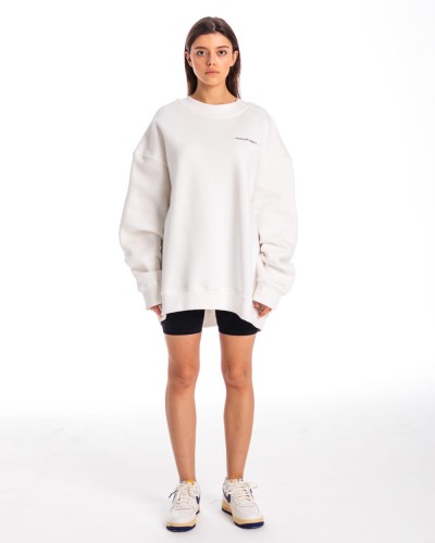 Crewneck White 3.jpg