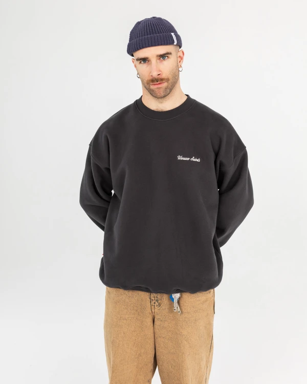 Crewneck_1.jpg